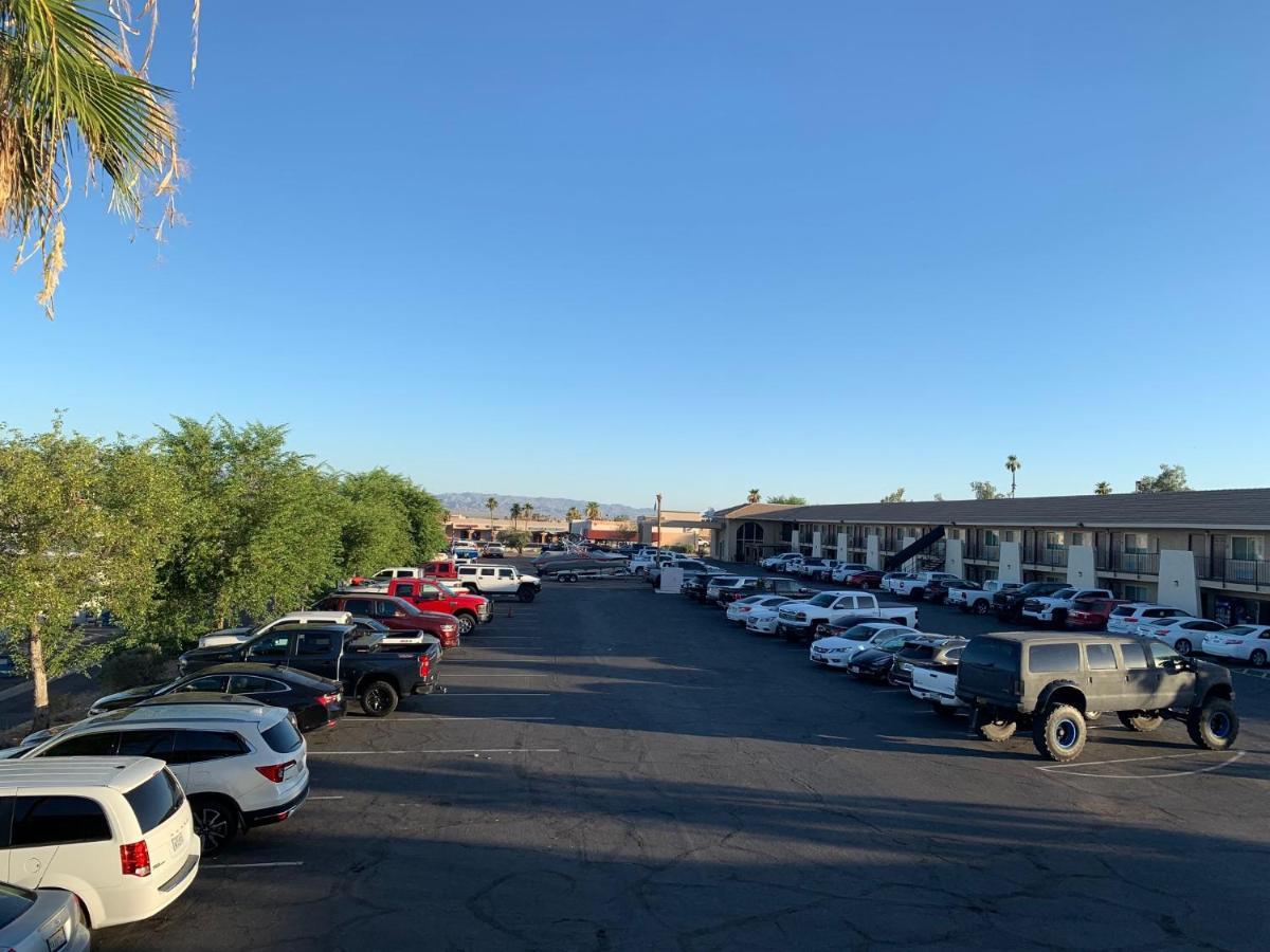 Days Inn By Wyndham Lake Havasu Lake Havasu City Bagian luar foto