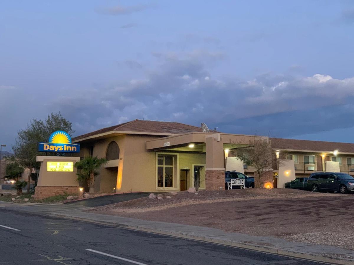 Days Inn By Wyndham Lake Havasu Lake Havasu City Bagian luar foto