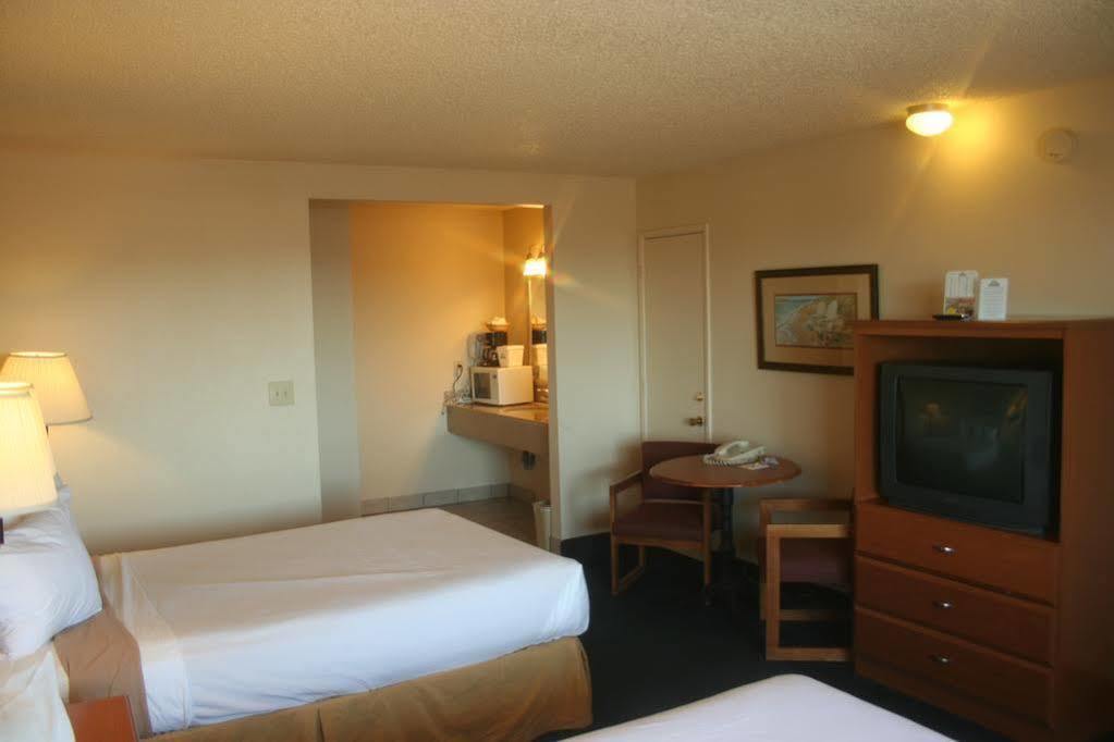 Days Inn By Wyndham Lake Havasu Lake Havasu City Bagian luar foto
