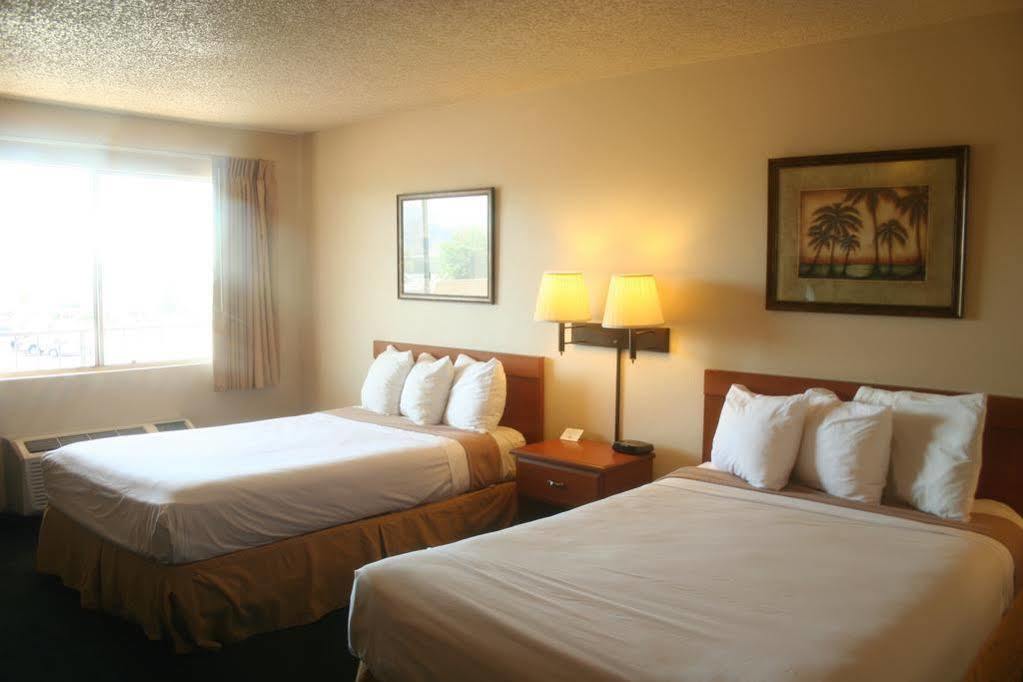 Days Inn By Wyndham Lake Havasu Lake Havasu City Bagian luar foto