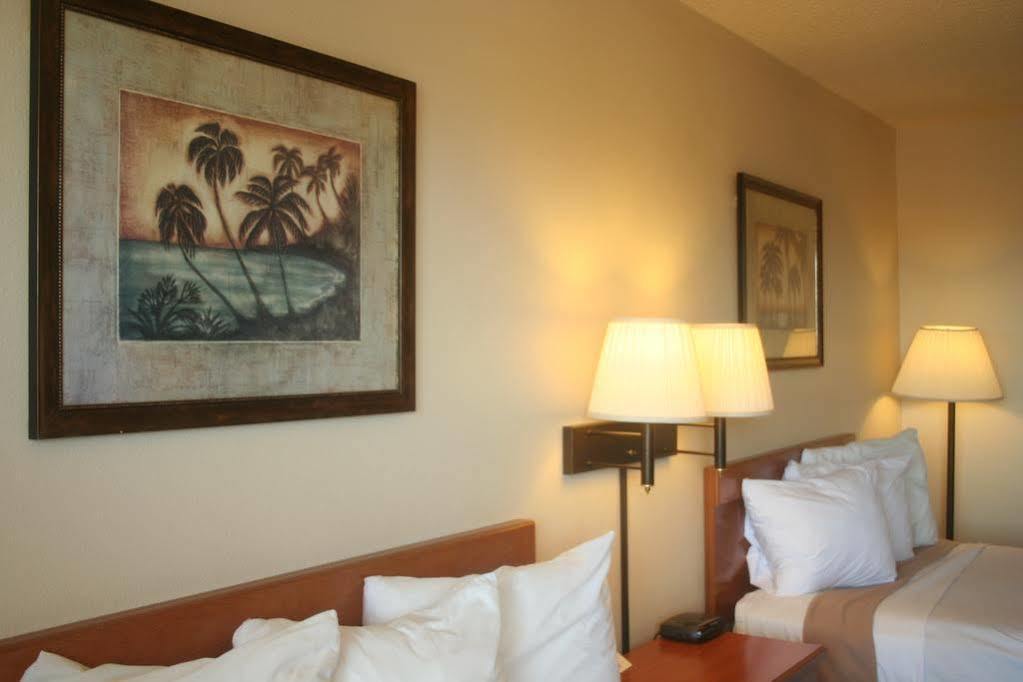 Days Inn By Wyndham Lake Havasu Lake Havasu City Bagian luar foto